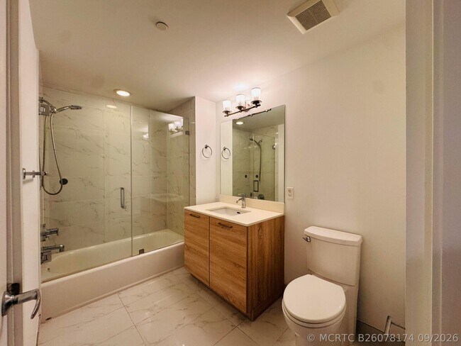 Building Photo - 16385 Biscayne Blvd