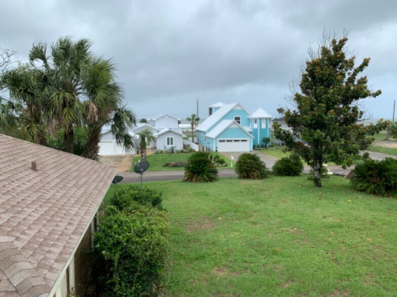 Building Photo - 102 Buccaneer Dr