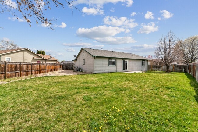 Building Photo - 12566 W Norristown St