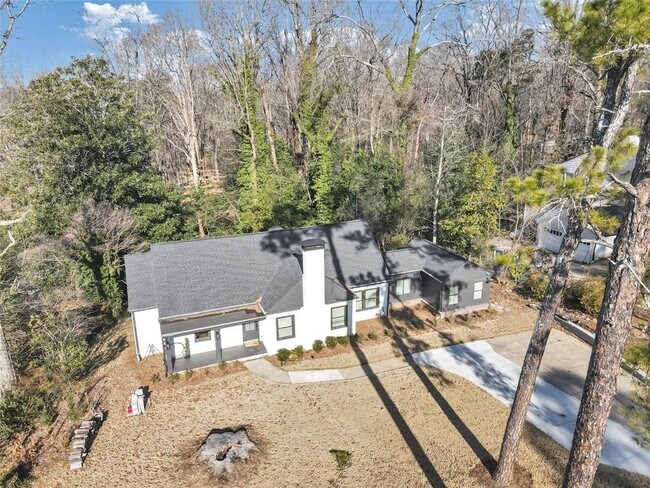 Building Photo - 1571 Blvd Lorraine SW