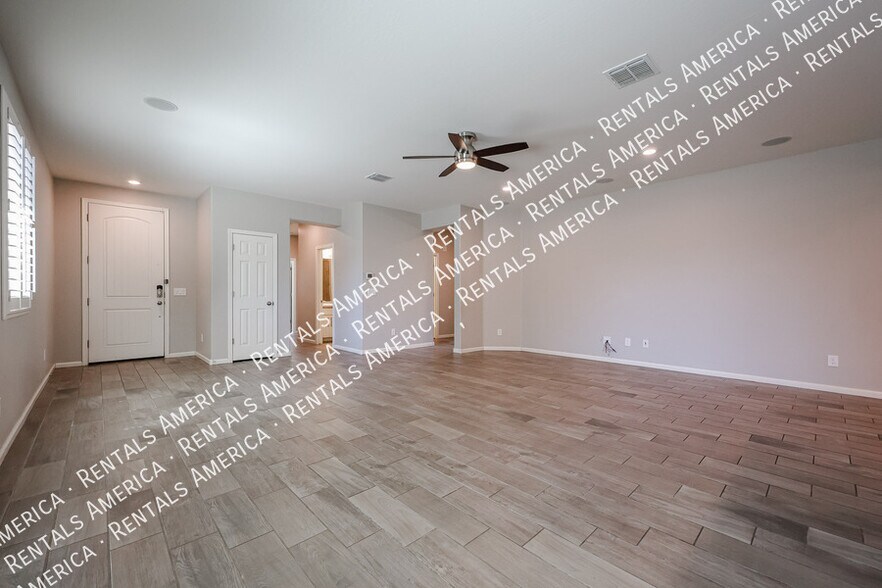 Building Photo - 3366 E Dogwood Pl