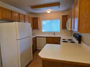 Building Photo - Beautiful Orem 2 bedroom condo