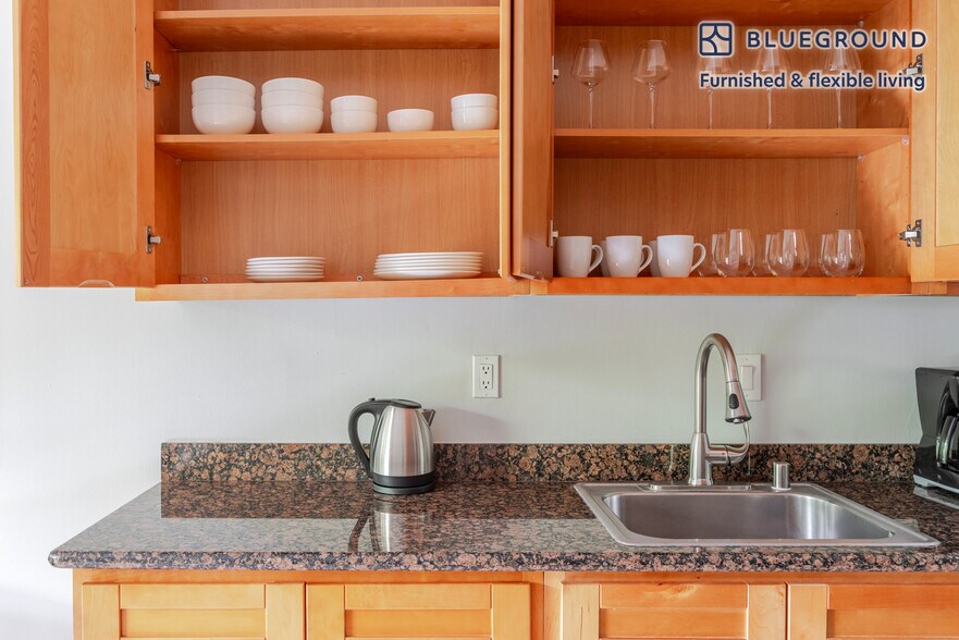 Building Photo - 315 Hawthorne Ave