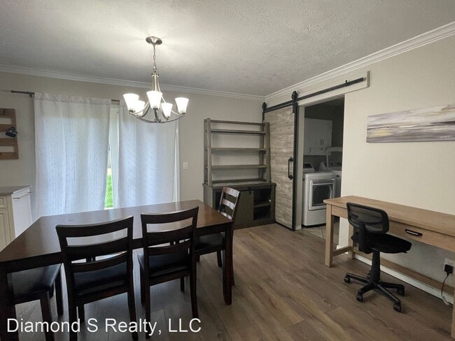 Building Photo - 3 br, 2 bath House - 4233 W Monterrey St