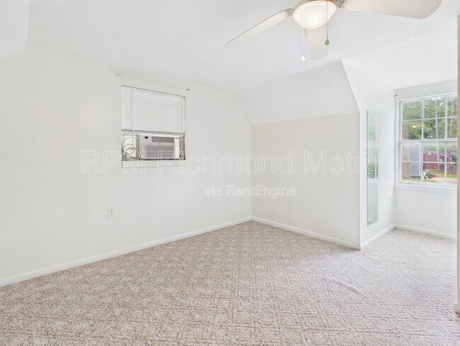 Building Photo - 106 Marbleridge Rd