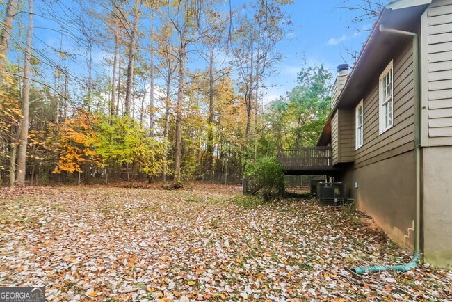Building Photo - 235 Ashland Dr