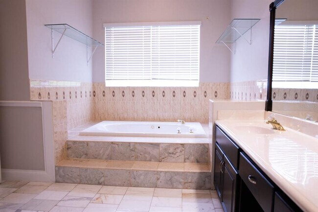 Building Photo - 9768 Bay Vista Estates Blvd