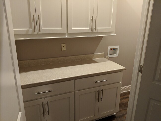 Building Photo - 4508 Washington Ave