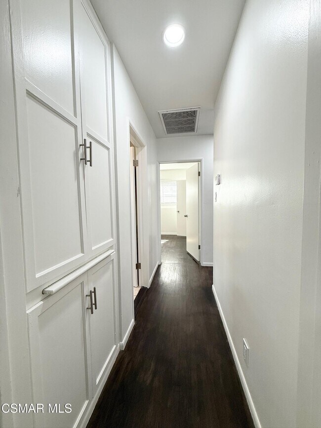 Building Photo - 8101 Sunny Brae Ave