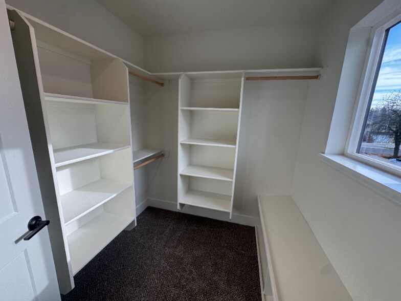 Building Photo - 3919 E 27th Ave