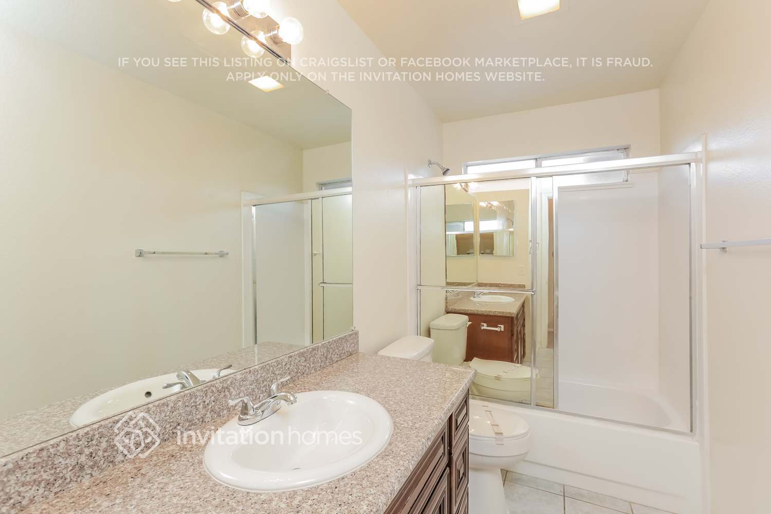 Building Photo - 4461 W Yorkshire Dr