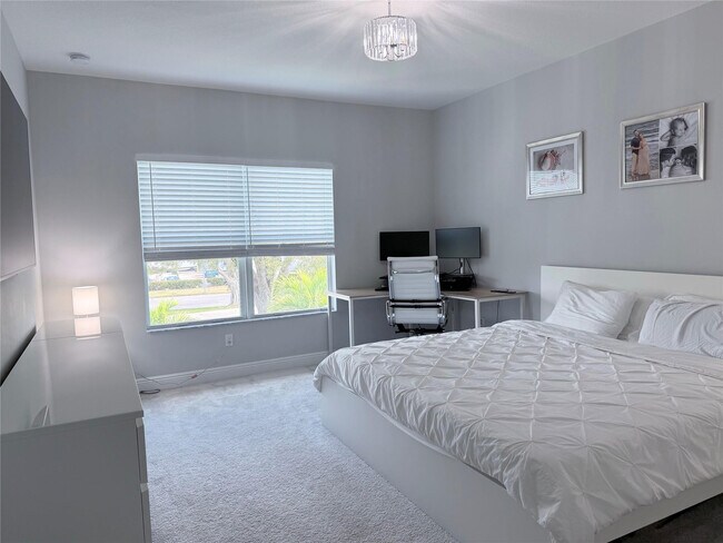 Building Photo - 556 Parsons Wy