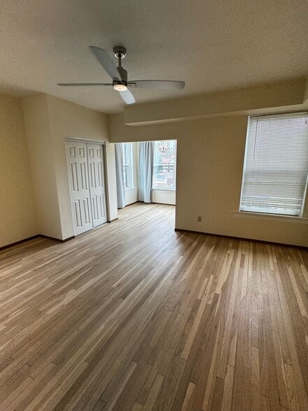 Building Photo - 6273 Delmar Blvd