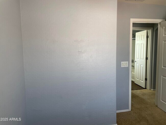 Building Photo - 14240 W Country Gables Dr