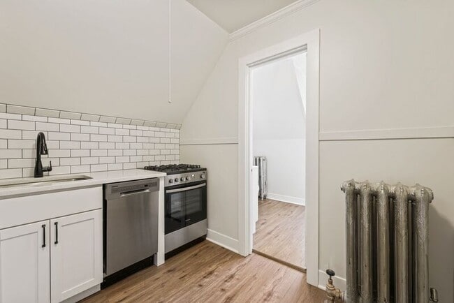 Building Photo - 101 Union Ave