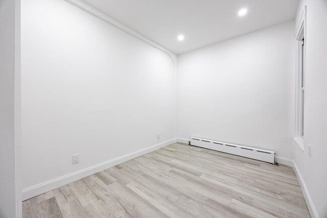 Building Photo - 71-52 68th St