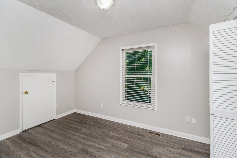 Building Photo - 3801 Davis Ln