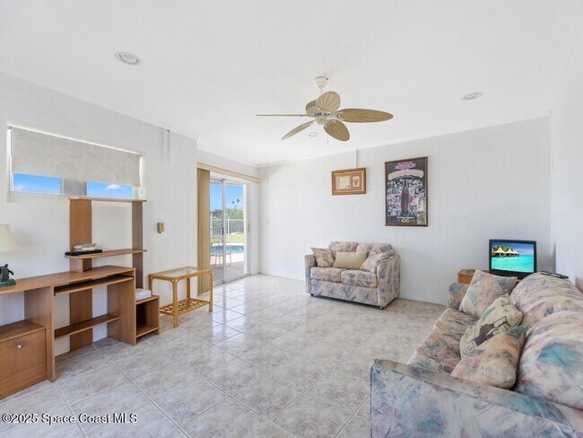 Building Photo - 8820 44th Ave