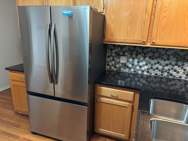 Building Photo - Grand Ridge condo available now.  Forest H...