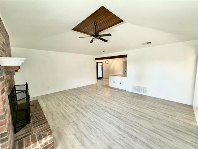 Building Photo - 1615 Fairfield Cir