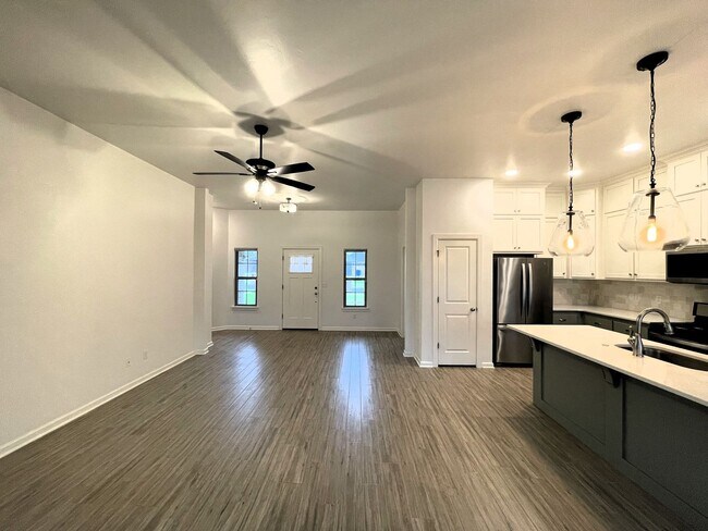 Building Photo - Contemporary Charm: Exceptional Home with ...