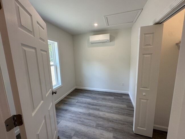 Building Photo - 16 Trappers Way
