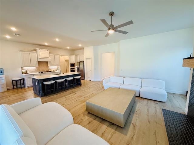 Building Photo - 218 Oakcrest Dr