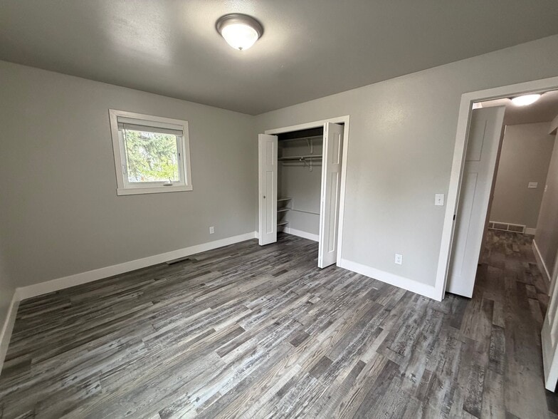 Building Photo - 1341 Clark Ave