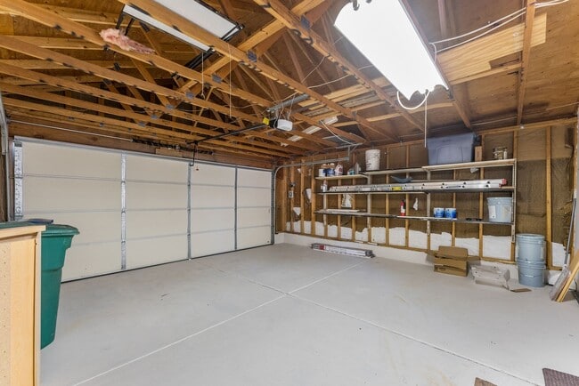 Building Photo - 145 Summerset Dr