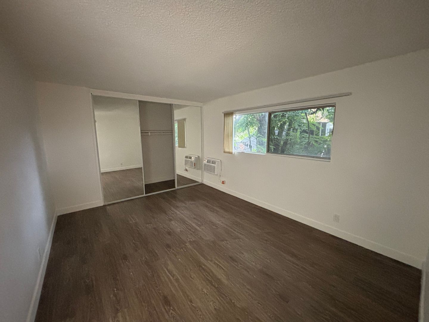 Building Photo - 4540 Vista Del Monte Ave