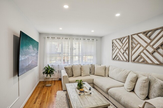 Building Photo - 31 Hildreth Pl