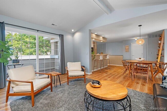 Building Photo - 6625 Fireside Ct