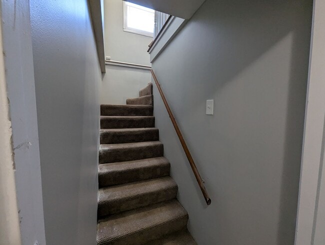 Building Photo - Pretty on Penfield - 3 Bedroom, 1 Bath Cha...