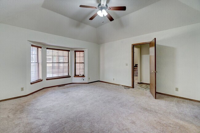 Building Photo - Comfortable Living in Edmond – 3BR with Prime Convenience