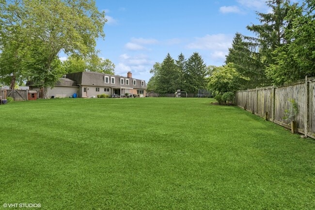 Building Photo - 877 Fair Way