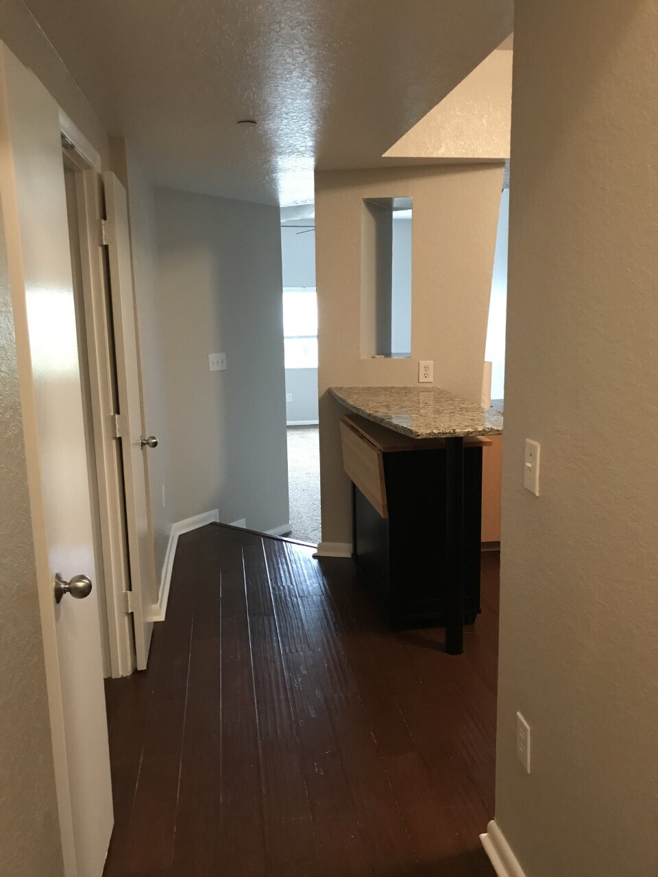 Building Photo - 520 S Armenia Ave