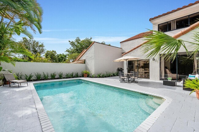 Building Photo - 2442 Windsor Way Ct