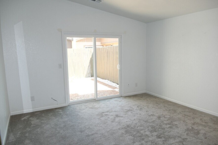 Building Photo - 8681 E Latham St