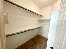 Building Photo - 13209 Bywell