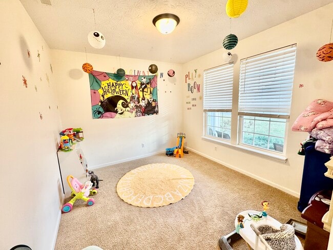 Building Photo - 13238 N Lndg Cir W