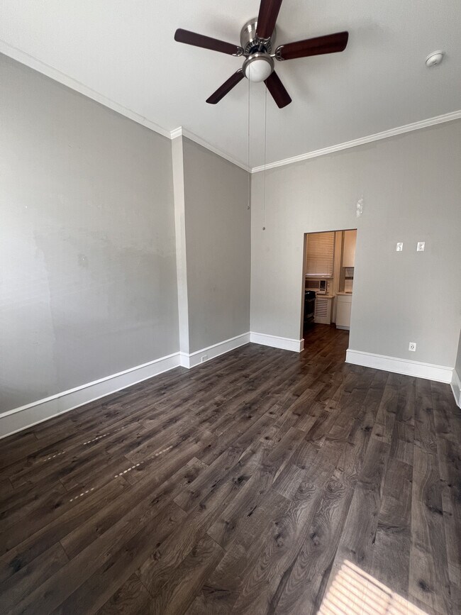 Building Photo - 804 N 16th St