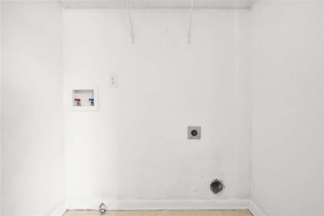 Building Photo - 1203 Andrews Dr