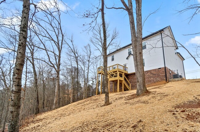 Building Photo - 2129 Powell Rd
