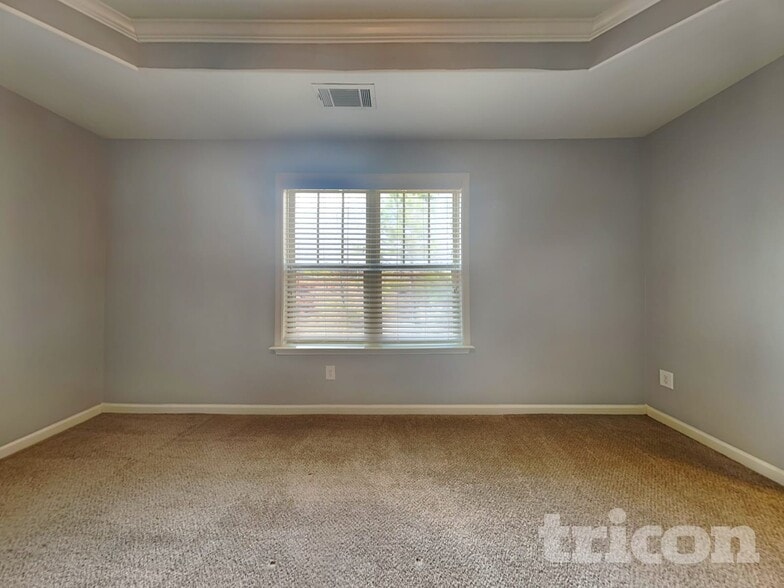 Building Photo - 500 Kirkland Dr