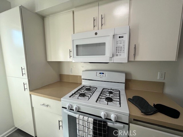 Building Photo - 44220 San Pablo Ave