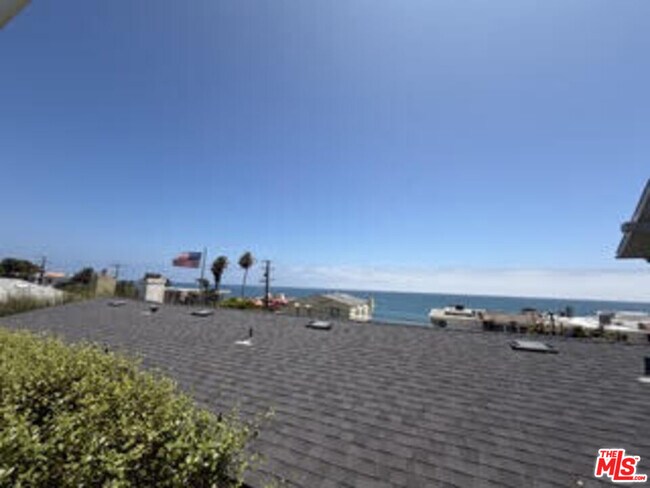 Building Photo - 25119 Malibu Rd