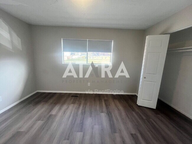 Building Photo - 4247 S Hwy 89