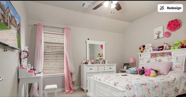 Building Photo - 4411 Woodridge Dr