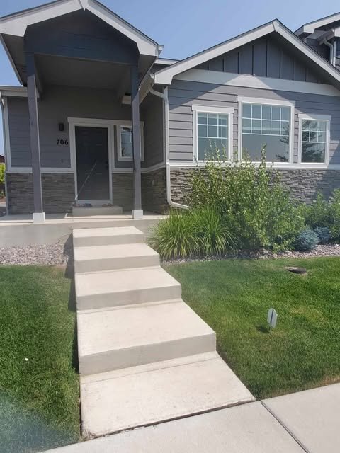 Building Photo - 706 Finch Dr