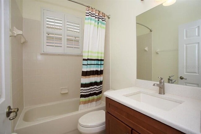 Building Photo - 3/2 single family home -Luxury living in Windermere
